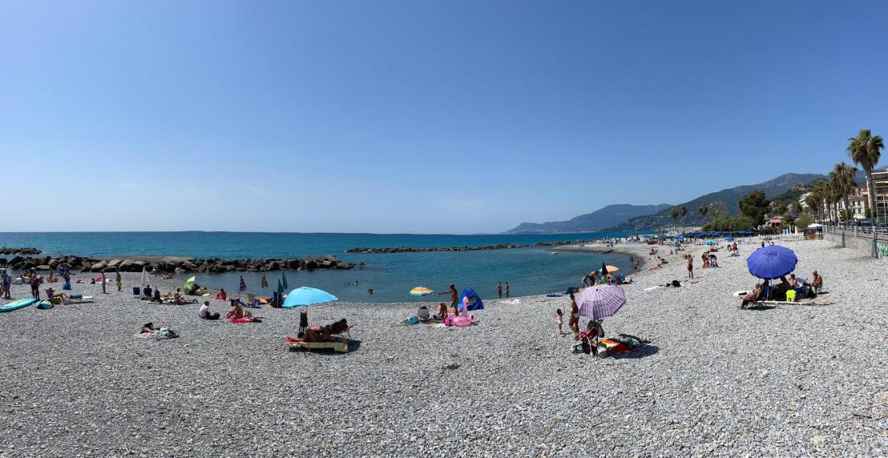 Casa Aiga Marina Apartment Ventimiglia Bagian luar foto